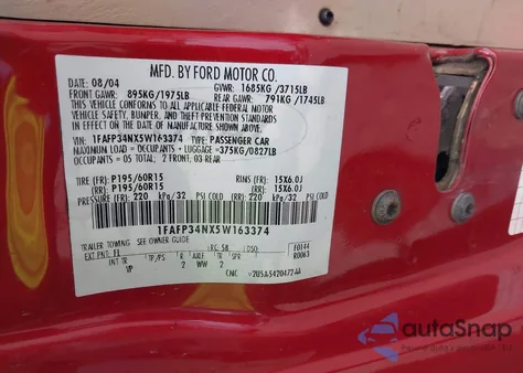 2005 Ford Focus Zx4 z USA, uszkodzony, nr VIN 1FAFP34NX5W163374